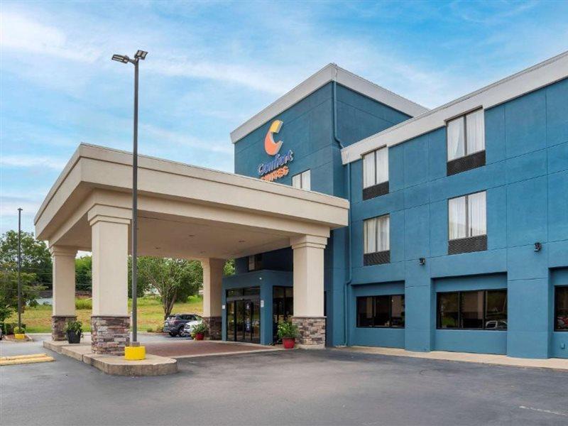 Comfort Suites Fultondale I-65 Near I-22 Екстериор снимка