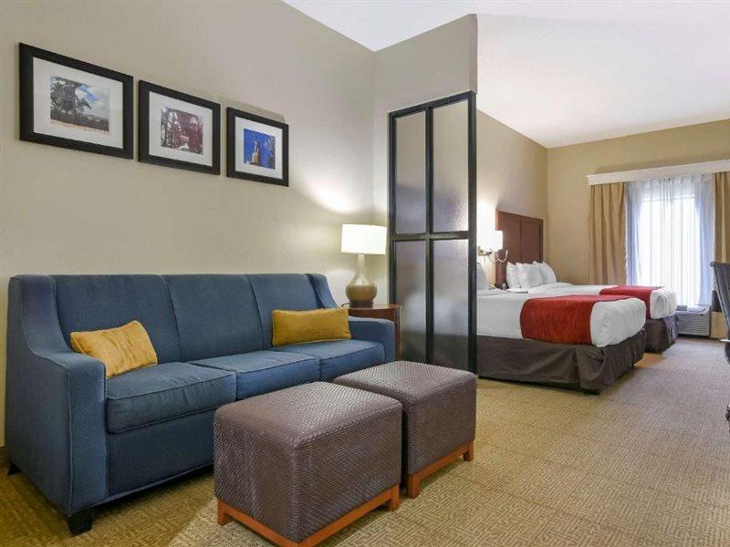 Comfort Suites Fultondale I-65 Near I-22 Екстериор снимка