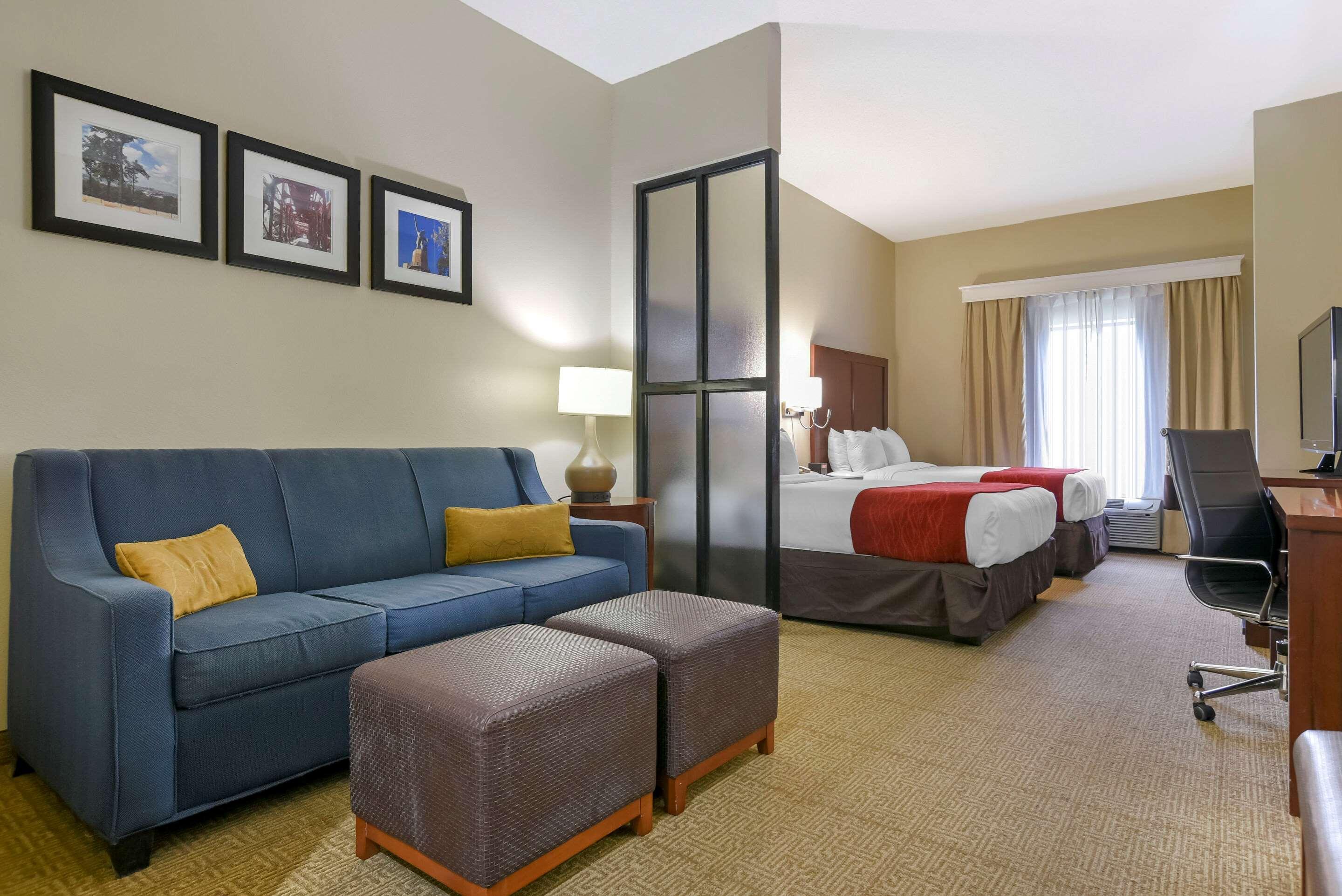 Comfort Suites Fultondale I-65 Near I-22 Екстериор снимка