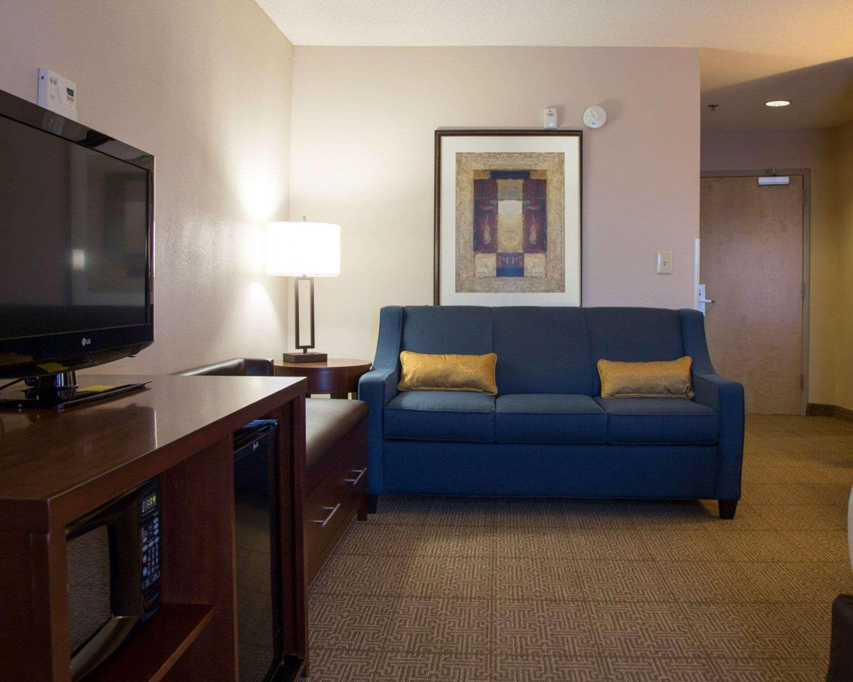 Comfort Suites Fultondale I-65 Near I-22 Екстериор снимка