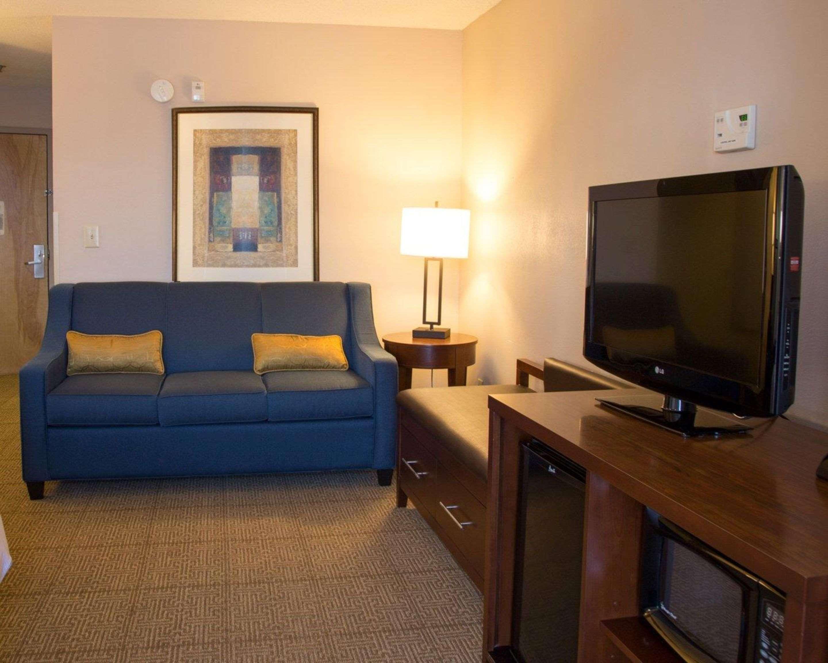 Comfort Suites Fultondale I-65 Near I-22 Екстериор снимка