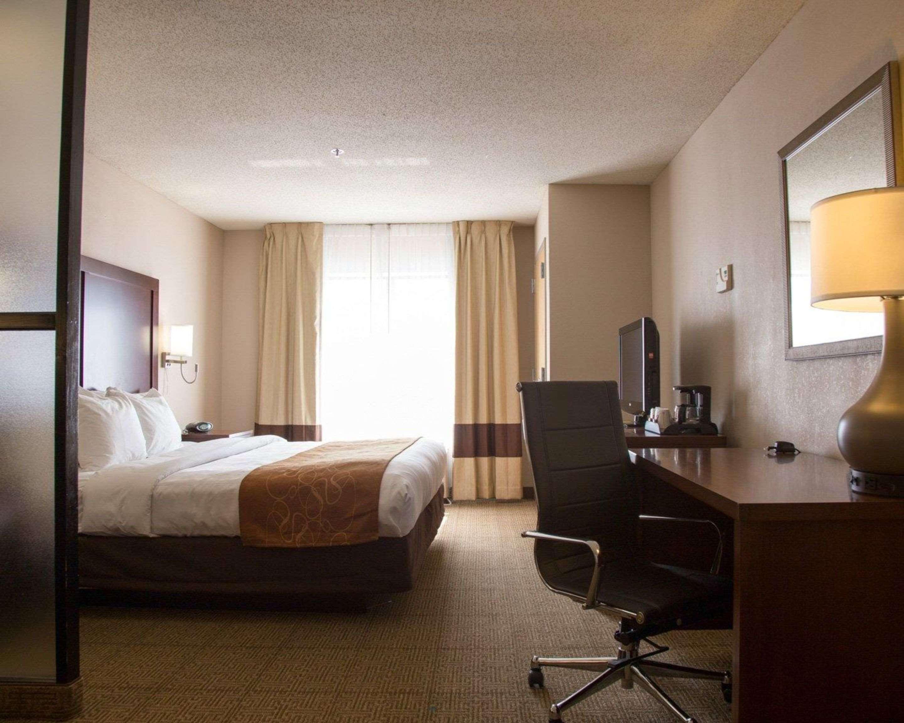 Comfort Suites Fultondale I-65 Near I-22 Екстериор снимка