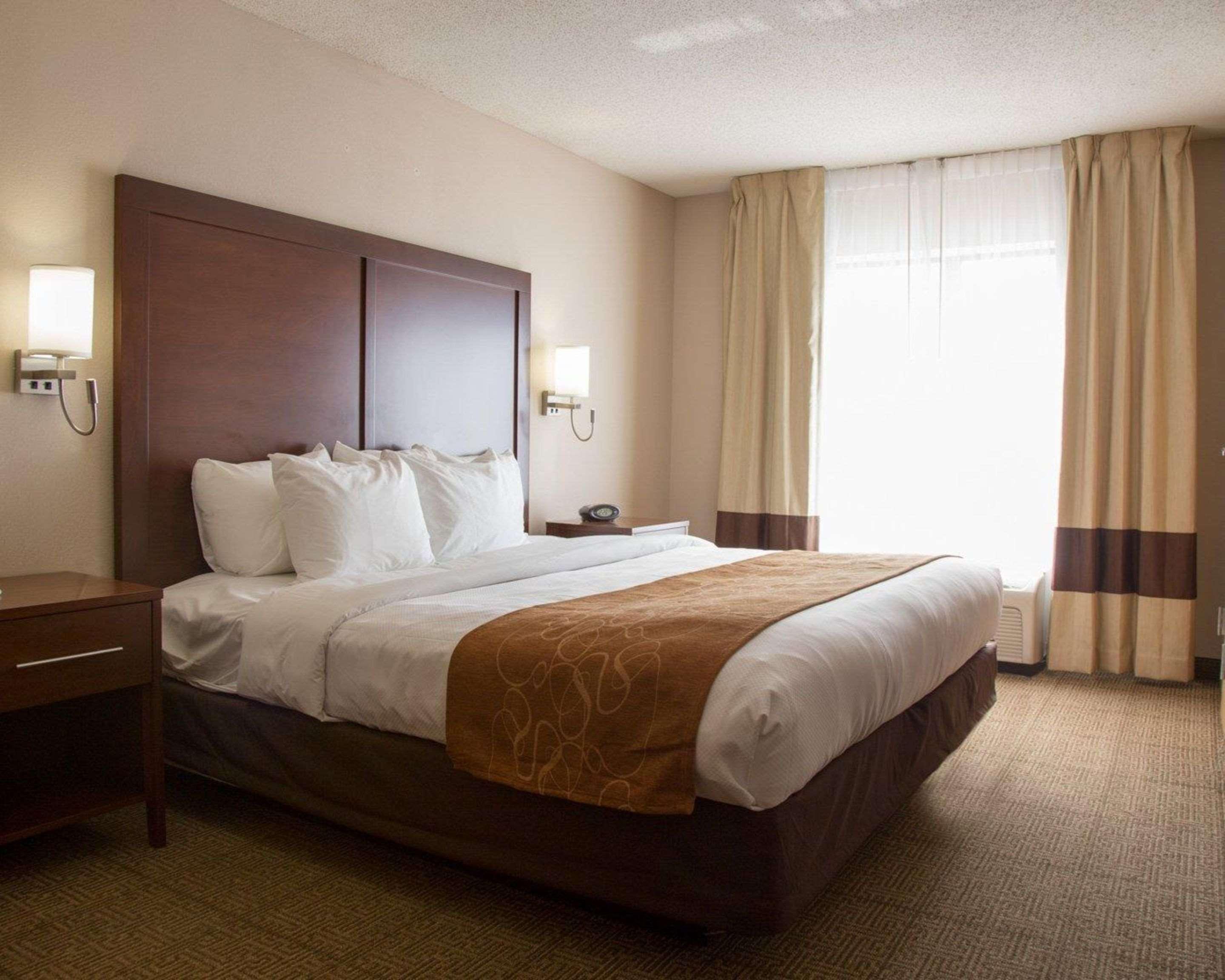 Comfort Suites Fultondale I-65 Near I-22 Екстериор снимка